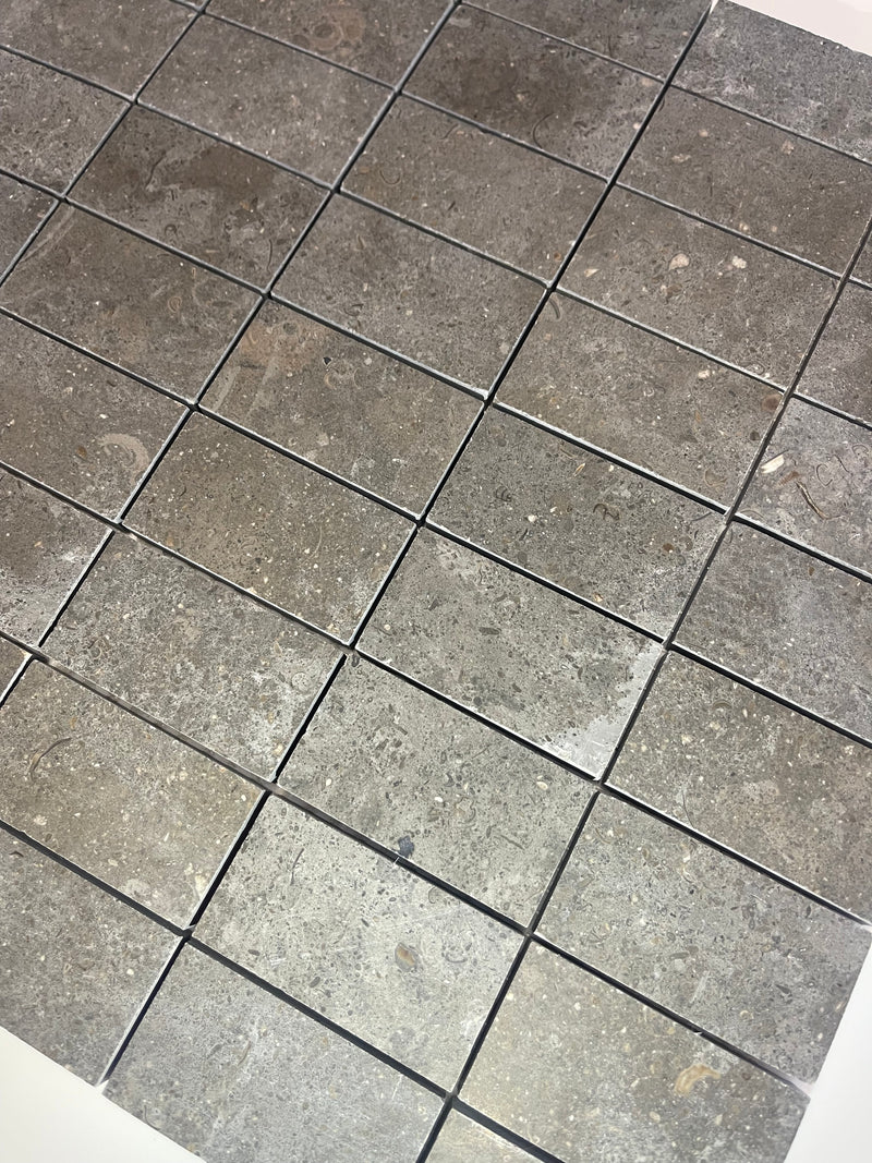 Nova Blue Limestone 1 1/4 X 2 1/4 Honed Stacked Mosaic Tile - Onlinetileshop.com