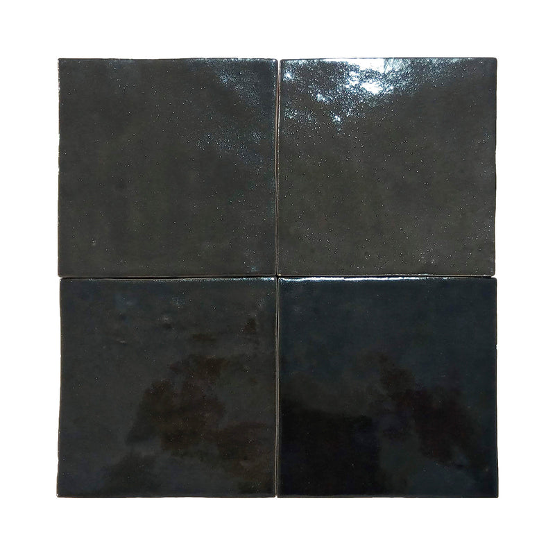 Berber Black 4x4